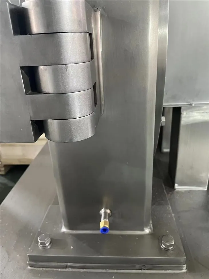 salt black pepper cannon grinder (1)